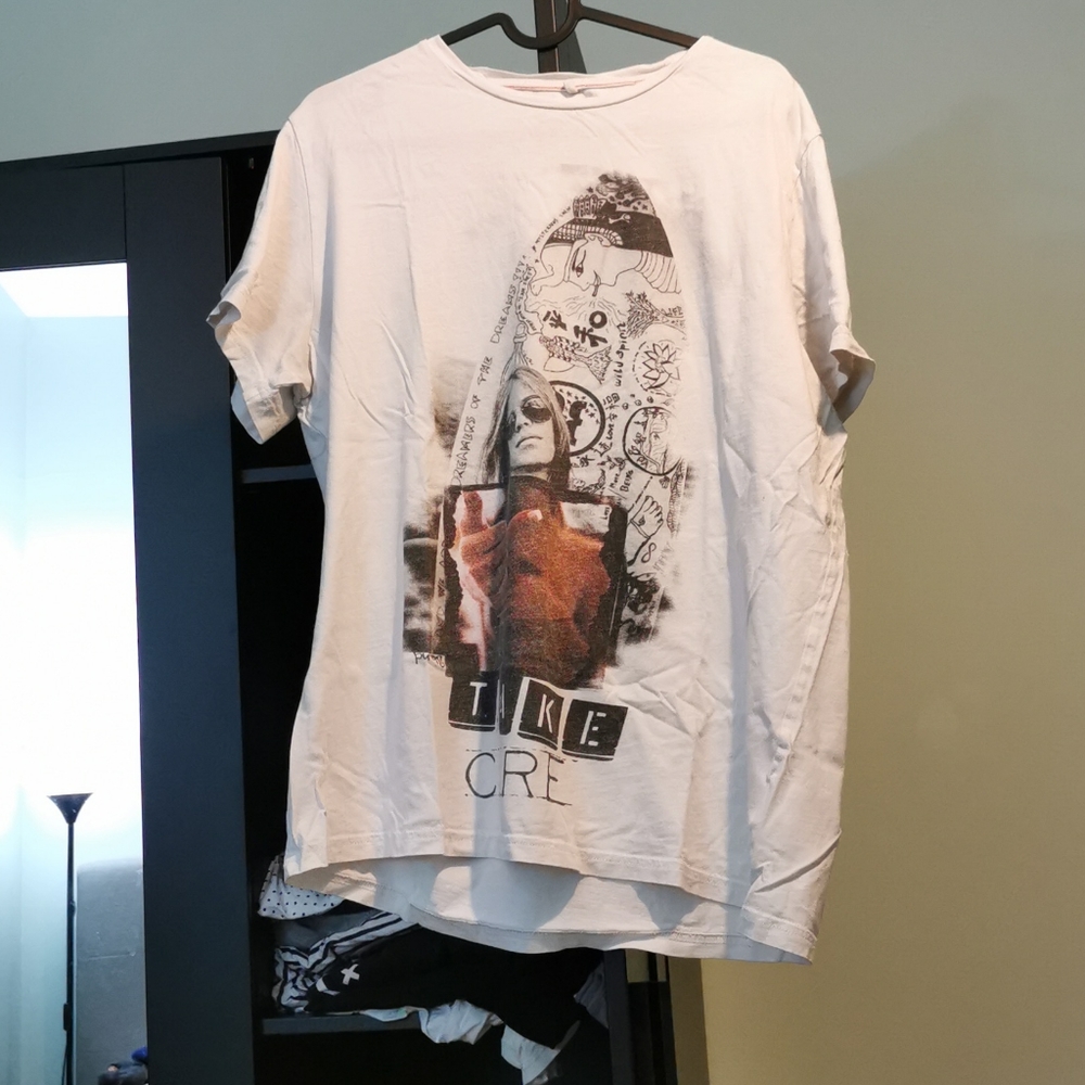 T-shirt